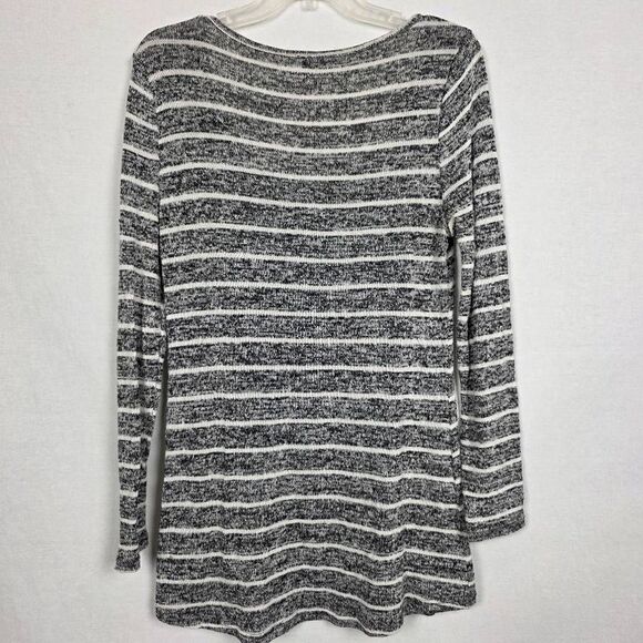 Vanity M Gray White Striped Soft Knit Long Sleeve Top - Picture 3 of 6